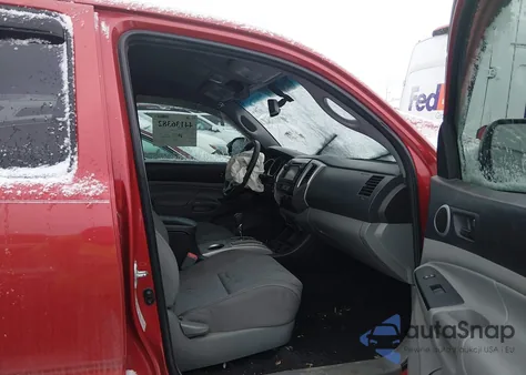 2013 Toyota Tacoma Base V6 from USA, damaged, VIN 3TMLU4EN5DM111837